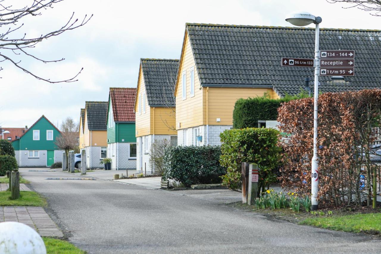 Vakantiewoning 114 In Villapark De Oesterbaai Wemeldinge Dış mekan fotoğraf